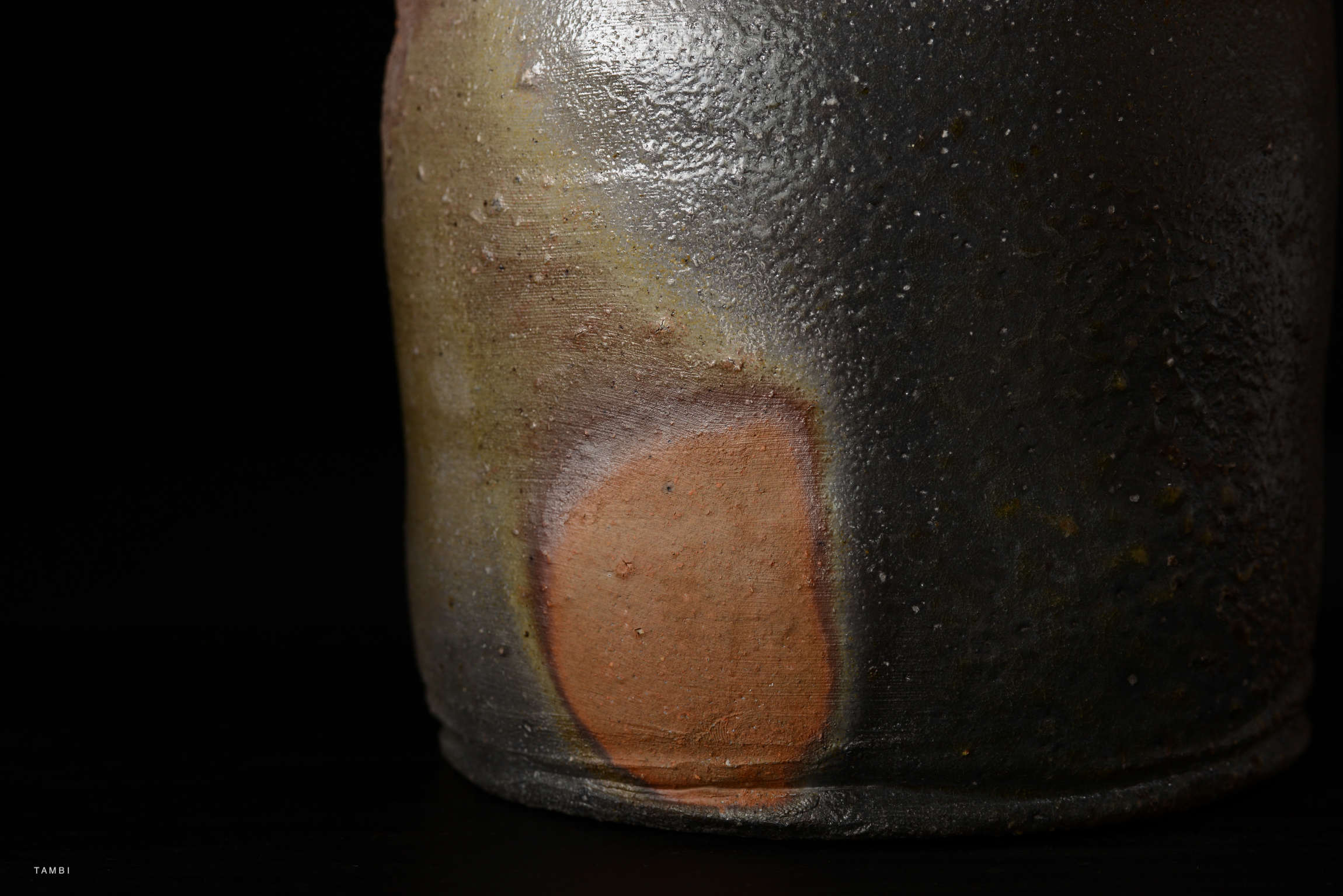 Refind | Bizen Mimitsuki Hanaire